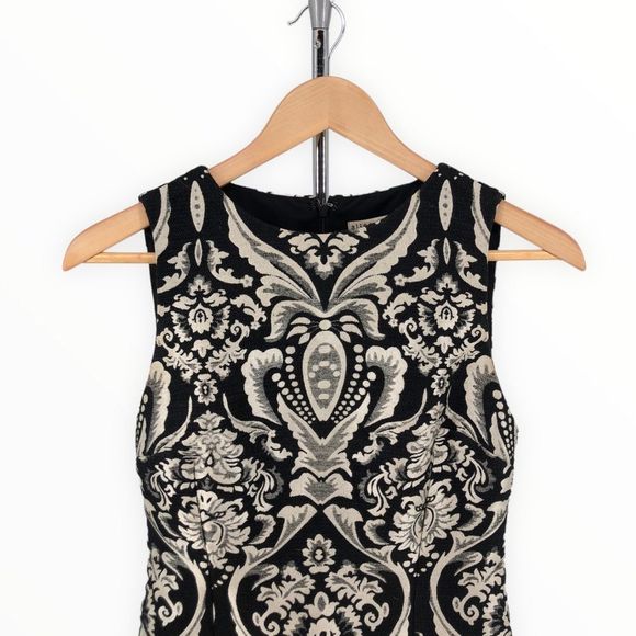 Alice & Olivia Clyde Sleeveless Black & White Damask Shift Mini Dress size 2 - Picture 5 of 15